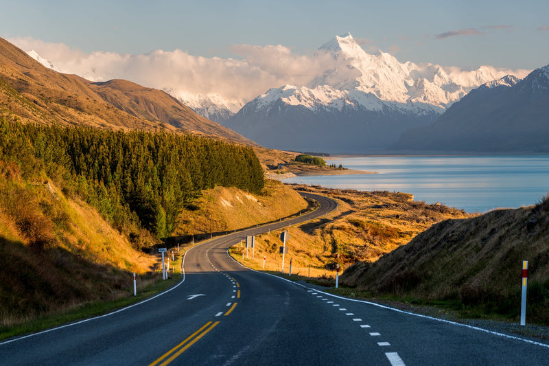View in the morning light towards Aoraki/Mt Cook along the shores of Lake Pukaki from Peters Lookout